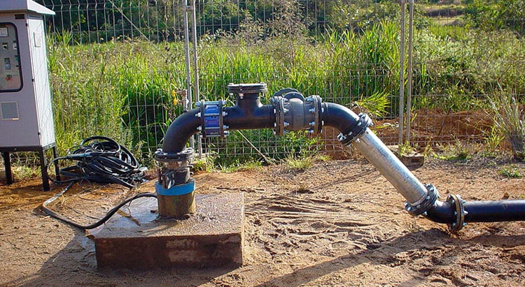 5 benefícios de sua empresa ter um poço artesiano